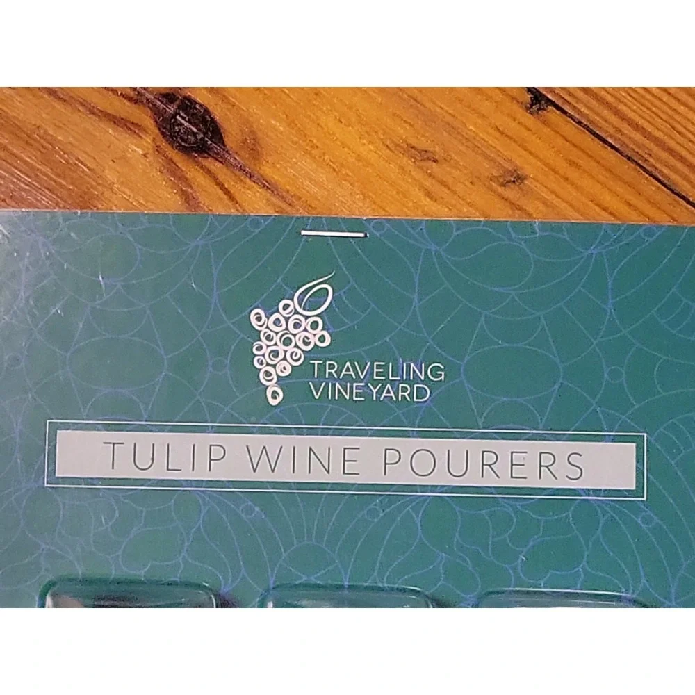 Wine stoppers pourers Traveling Vineyard Tulip set of 3 New in Package